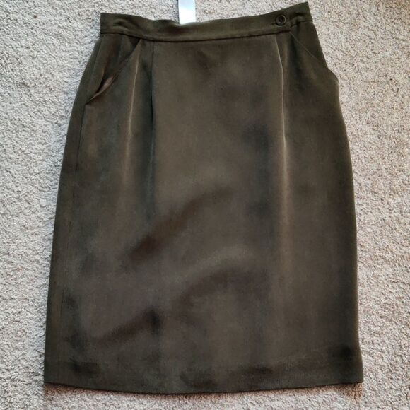 Jones New York Dresses & Skirts - ⚓️✔️Jones New York Silk Skirt with Pockets